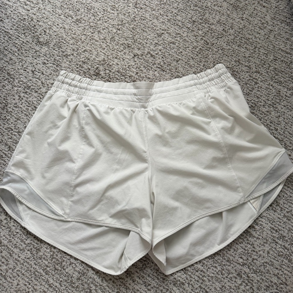 Lululemon Hotty Hot High-Rise Short